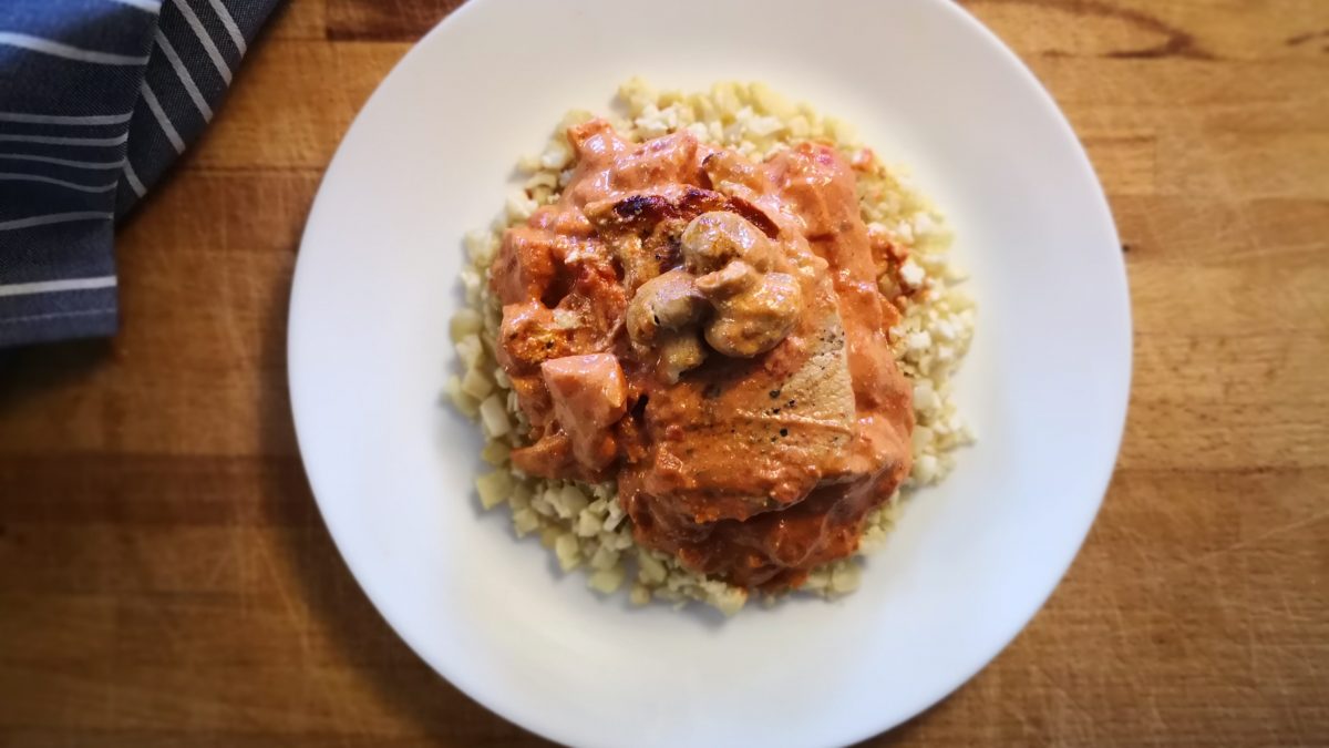 Koteletter i fad (med blomkålsris)