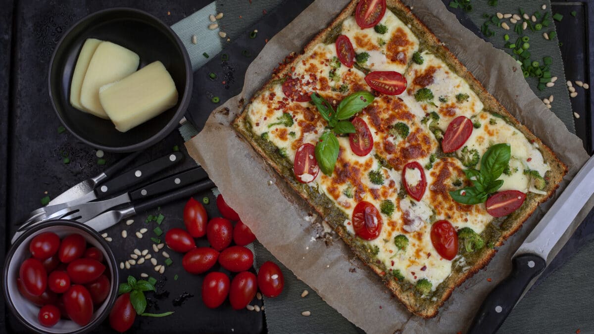 Blomkålspizza med pesto KETO