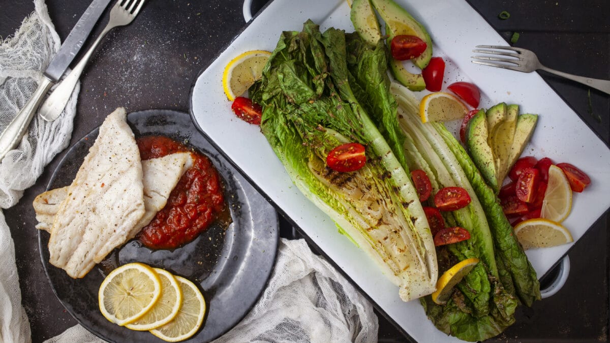 Kulmule i pomodoro sauce og simpel Keto salat