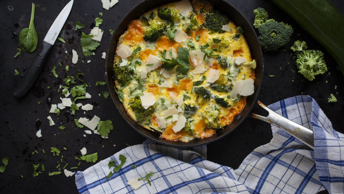 Fritatta med kylling og broccoli